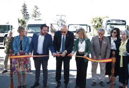 Julián Nieva y Marta Blázquez inauguran la feria