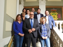 El Equipo de Gobierno viste de azul en el Día Mundial de Concienciación del Autismo