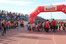 Salida de una de las pruebas de la carrera mini del viernes