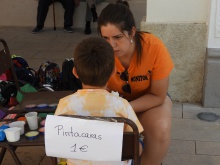 Mercadillo solidario del Campamento Urbano de la concejalía de Juventud