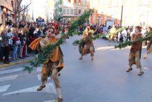 Amigos del Arte ganó el tercer premio en carrozas con comparsa con su Peter Pan