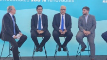 Julián Nieva junto a José Manuel Caballero y Nacho Hernando en el acto de Repsol