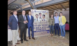 Manuel Amador, Julián Nieva, Jiménez Fortes, Beatriz Labián, Rubén Pinar y Esther Nieto-Márquez, en la presentación del cartel de toros 2016. Foto: José A. Romero