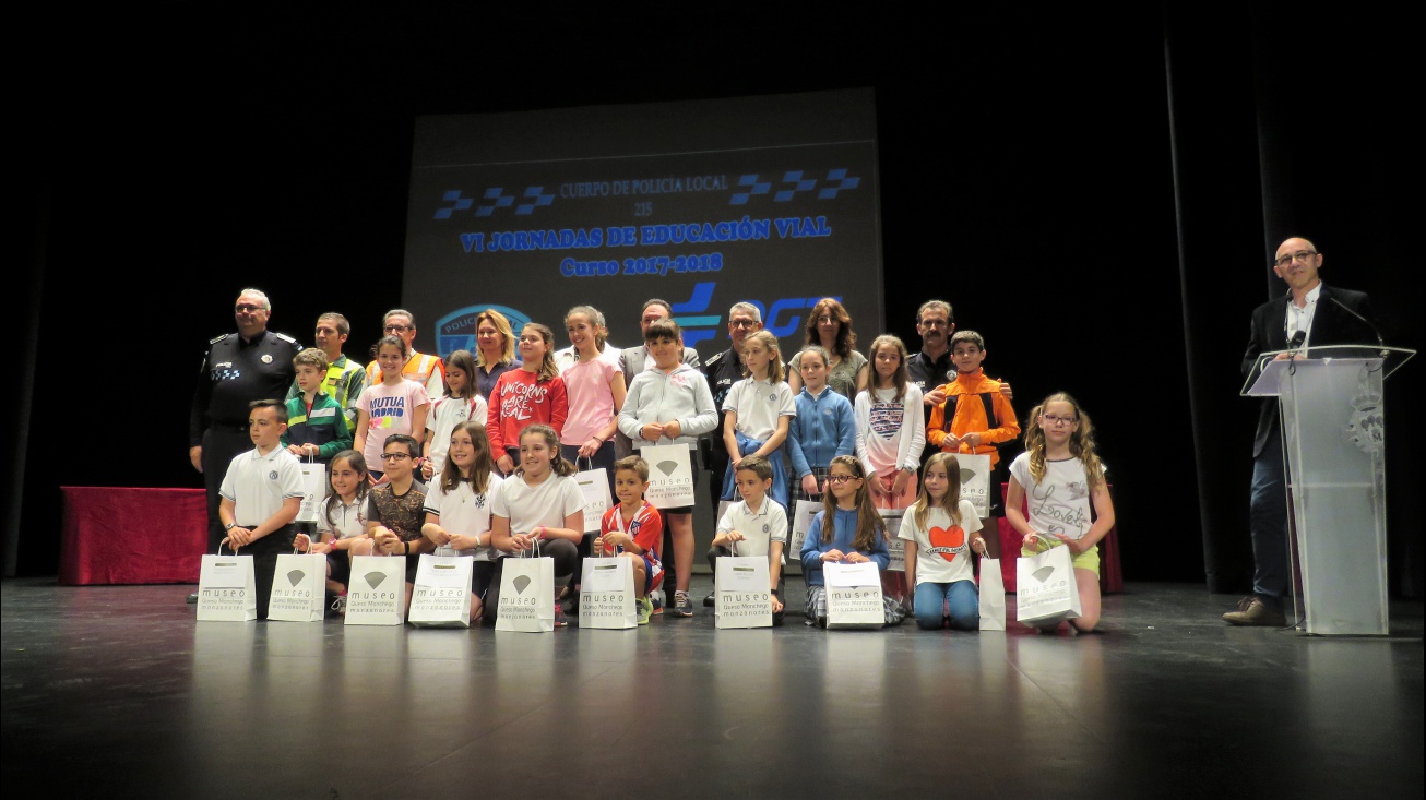 Alumnado premiado en las VI Jornadas de Educación Vial