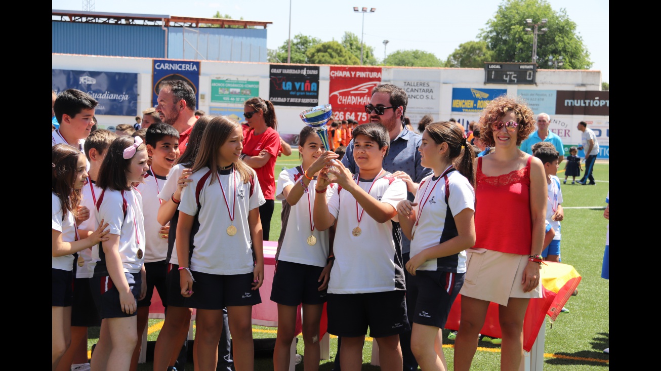 Equipo campeón de balón prisionero