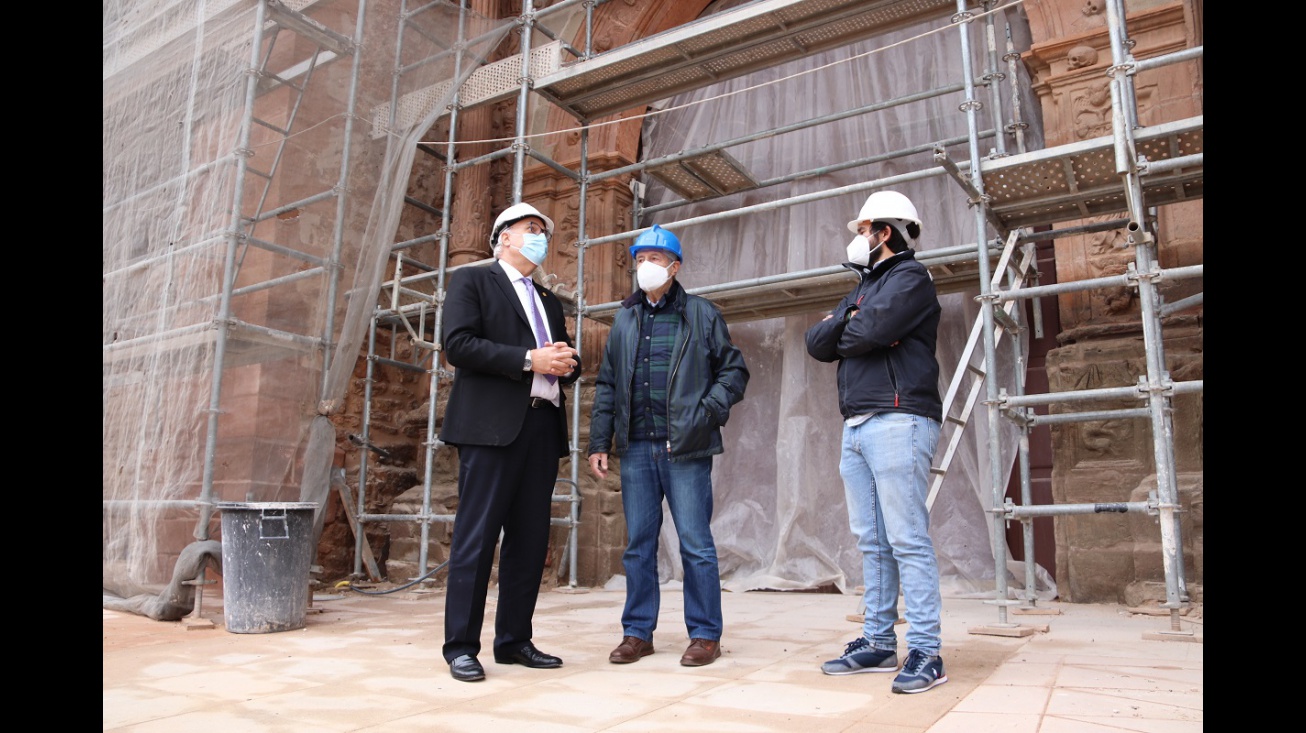 Visita a las obras de rehabilitación de la iglesia de la Asunción