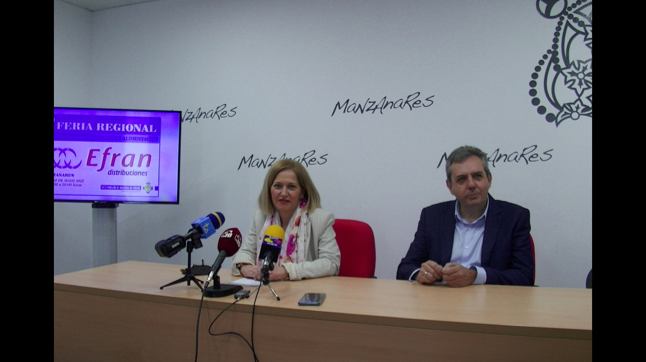 Antonia de la Chica y Eduardo García en la presentación de la feria