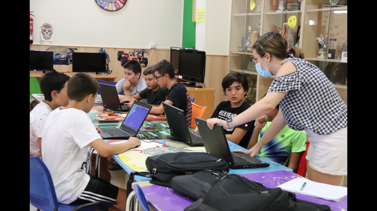 Taller de robótica de la Casa de la Juventud